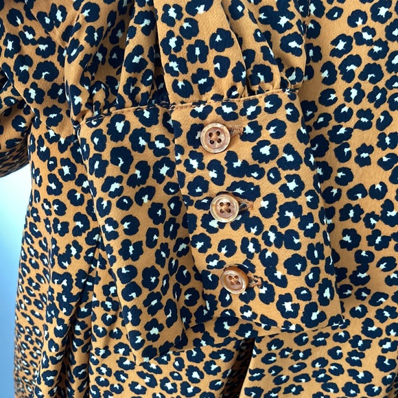 Who What Wear Leopard Balloon Long Sleeve Dress - Picture 6 of 8